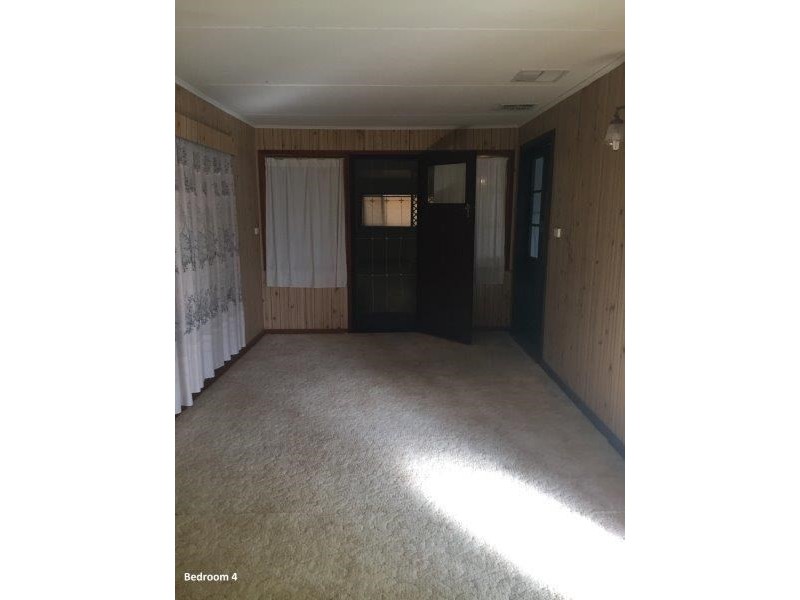 8 Niven Crescent, Carnamah WA 6517