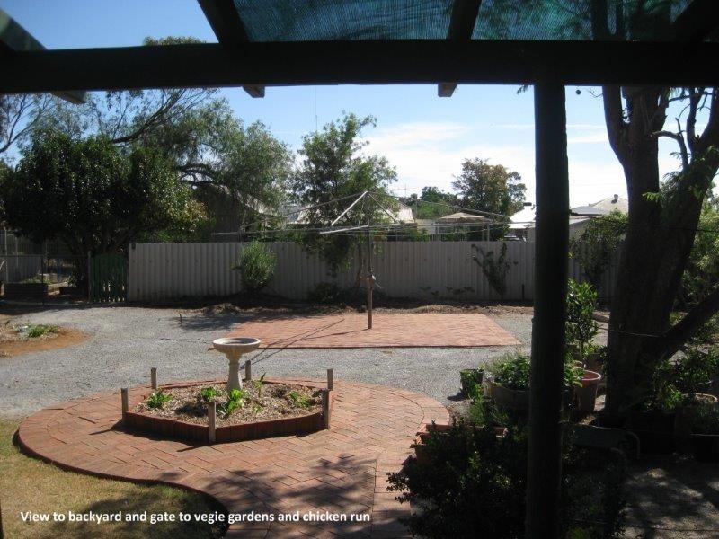 8 Niven Crescent, Carnamah WA 6517