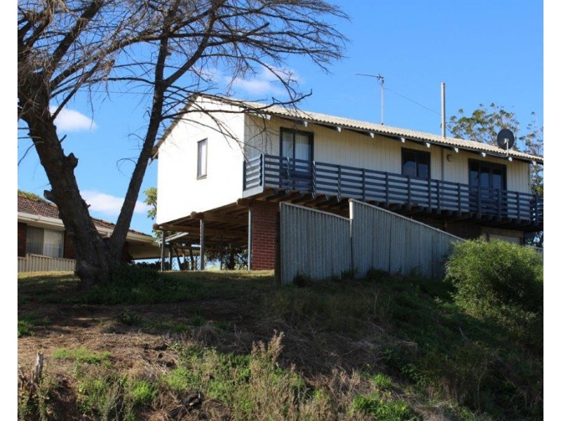 100 Point Leander Drive, Port Denison WA 6525