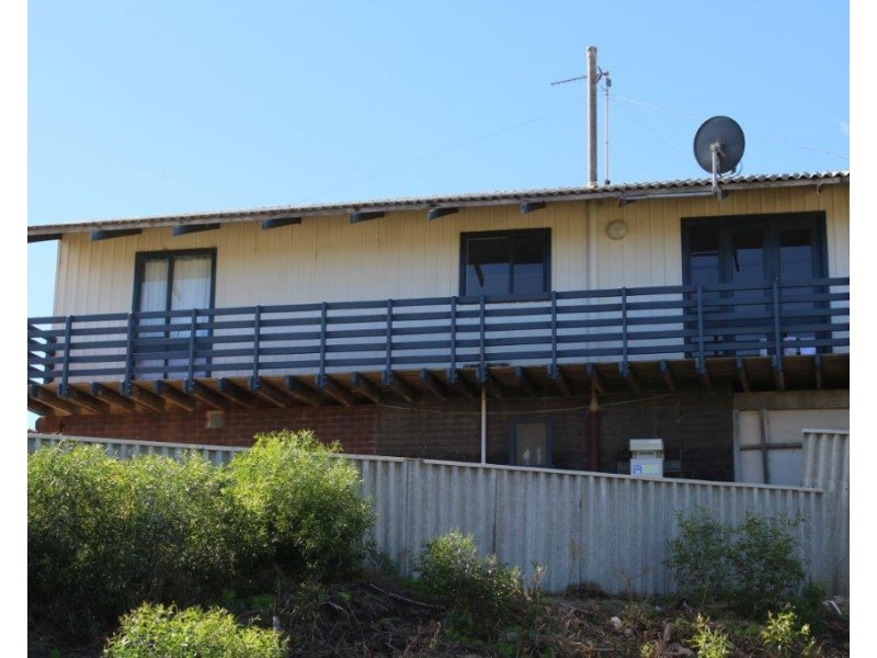 100 Point Leander Drive, Port Denison WA 6525