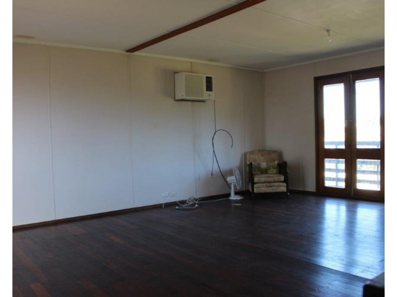 100 Point Leander Drive, Port Denison WA 6525