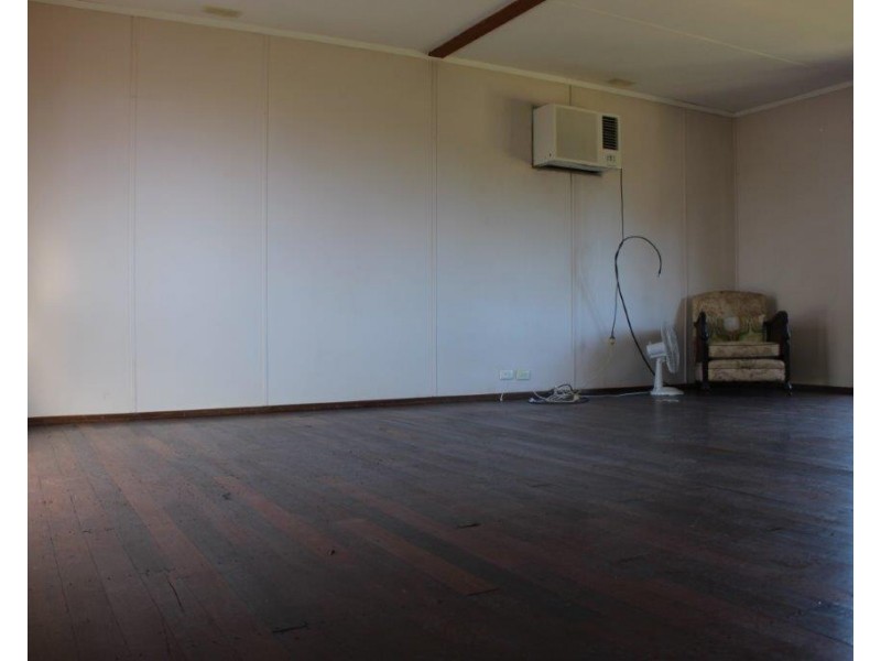 100 Point Leander Drive, Port Denison WA 6525