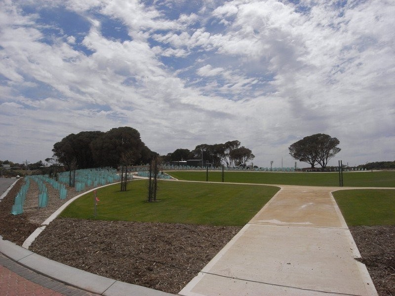 20 Retreat Boulevard, Port Denison WA 6525