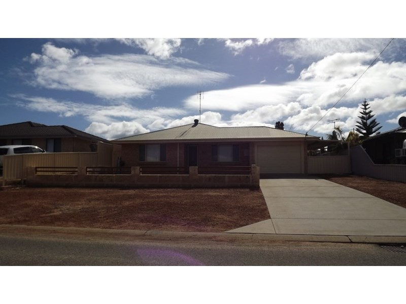 14 Peterwangy, Port Denison WA 6525