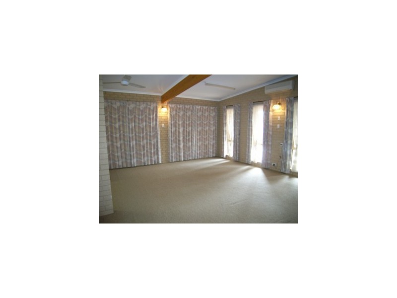 8 Fletcher Street, Port Denison WA 6525