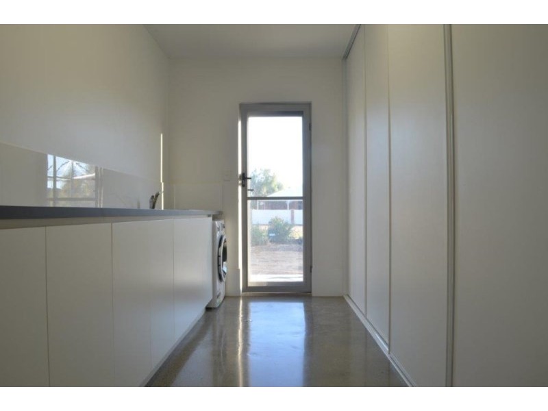 66 Hidden Valley Close, Dongara WA 6525