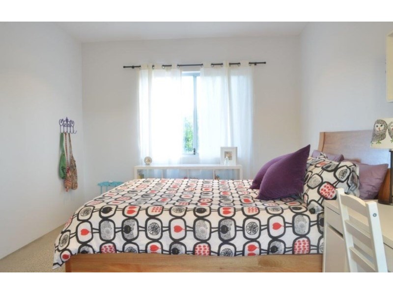 66 Hidden Valley Close, Dongara WA 6525