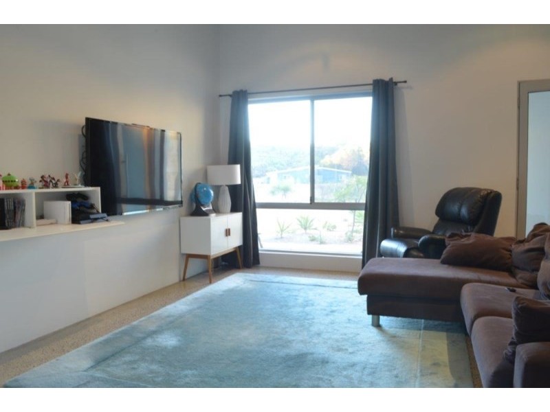 66 Hidden Valley Close, Dongara WA 6525