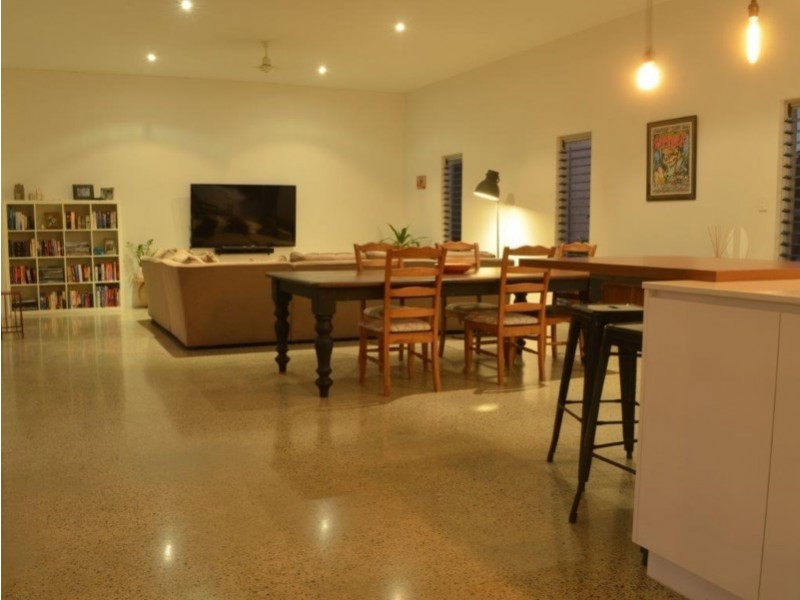 66 Hidden Valley Close, Dongara WA 6525