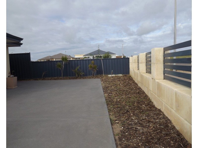 1 Gem Way, Dongara WA 6525