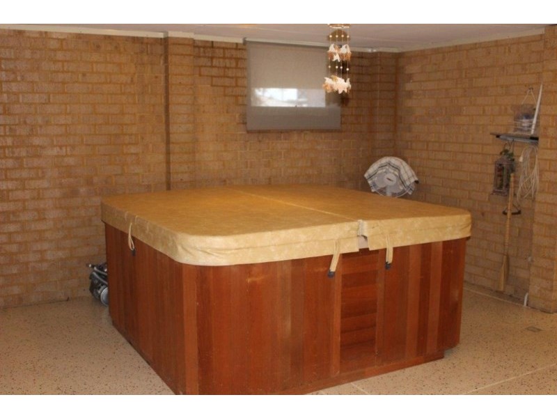 223 Point Leander Drive, Port Denison WA 6525