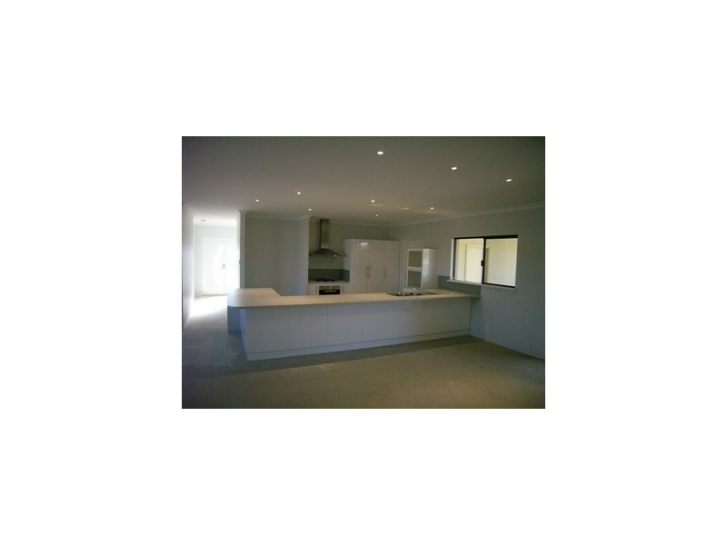 17 Gillam Drive, Dongara WA 6525