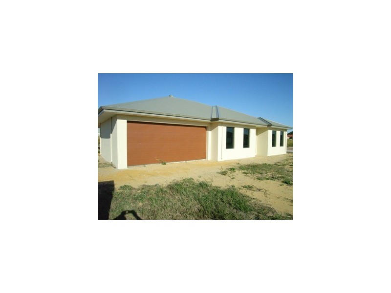 17 Gillam Drive, Dongara WA 6525