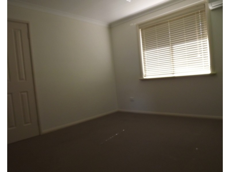 15 Premier Circle, Dongara WA 6525