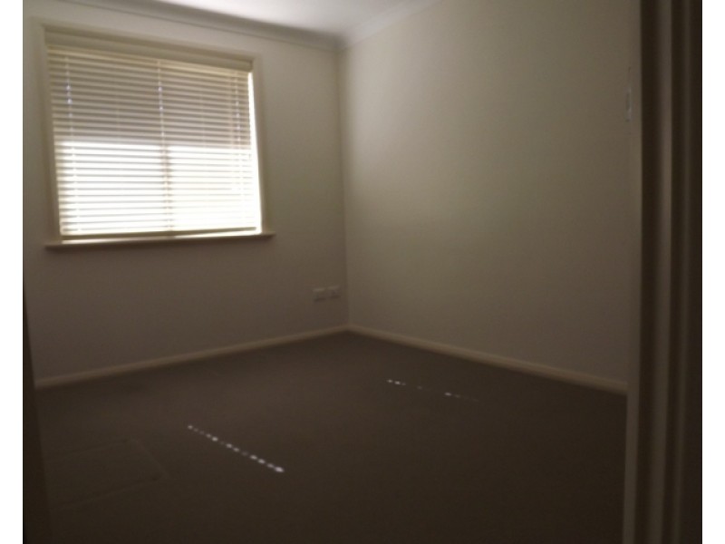 15 Premier Circle, Dongara WA 6525