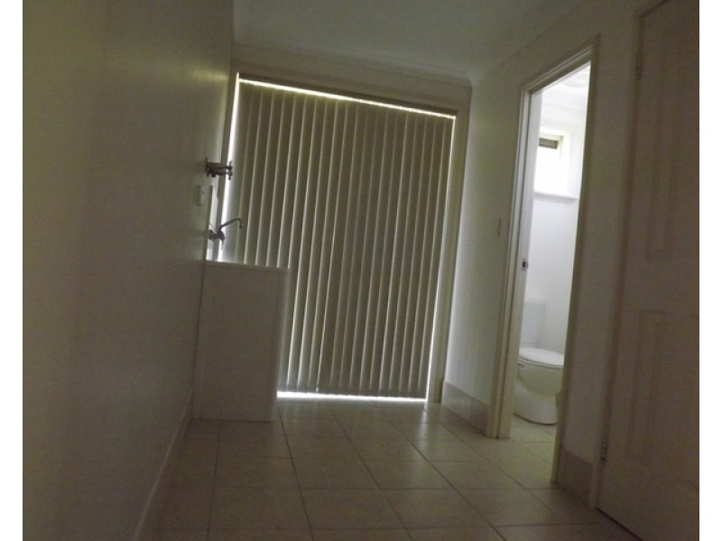 15 Premier Circle, Dongara WA 6525