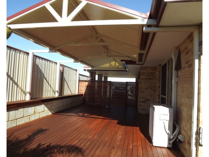 15 Premier Circle, Dongara WA 6525