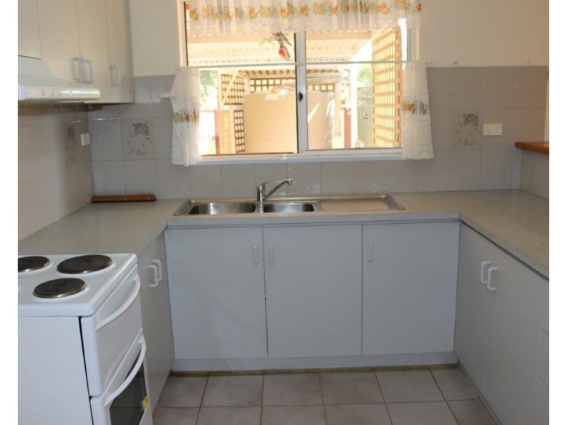 1C Irwin Crescent, Dongara WA 6525