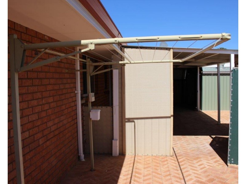 1C Irwin Crescent, Dongara WA 6525