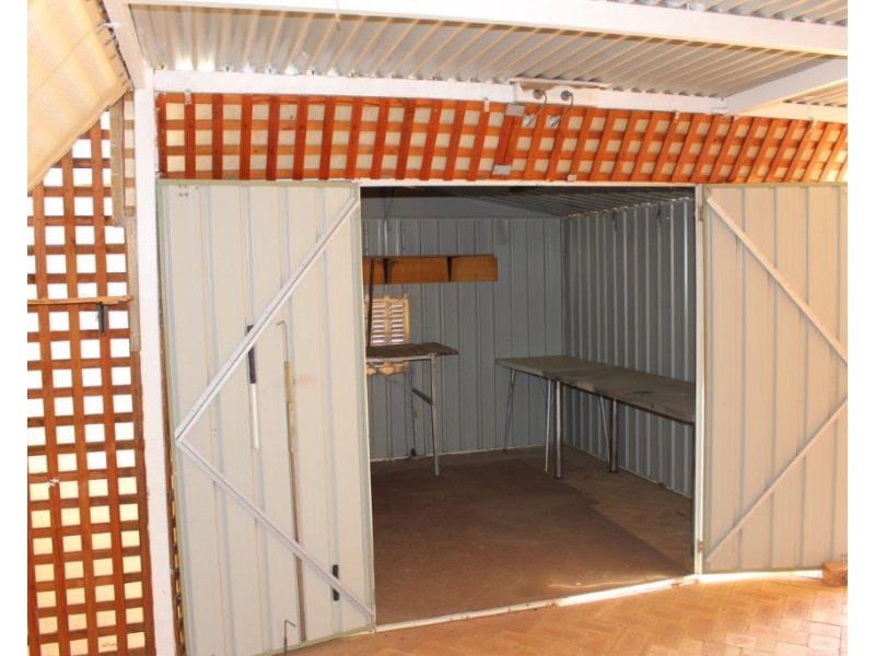 1C Irwin Crescent, Dongara WA 6525