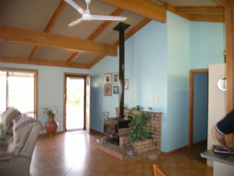 16 Plester Street, Port Denison WA 6525