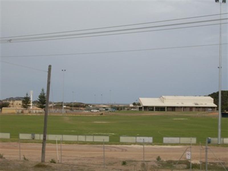 16 Plester Street, Port Denison WA 6525