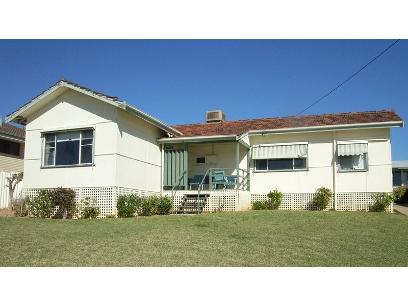 11 Carnarvon Street, Port Denison WA 6525