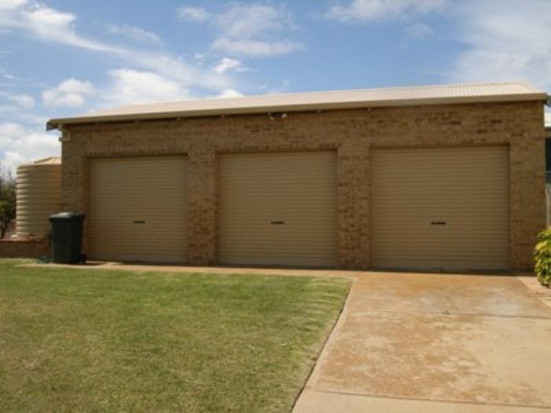11 Carnarvon Street, Port Denison WA 6525