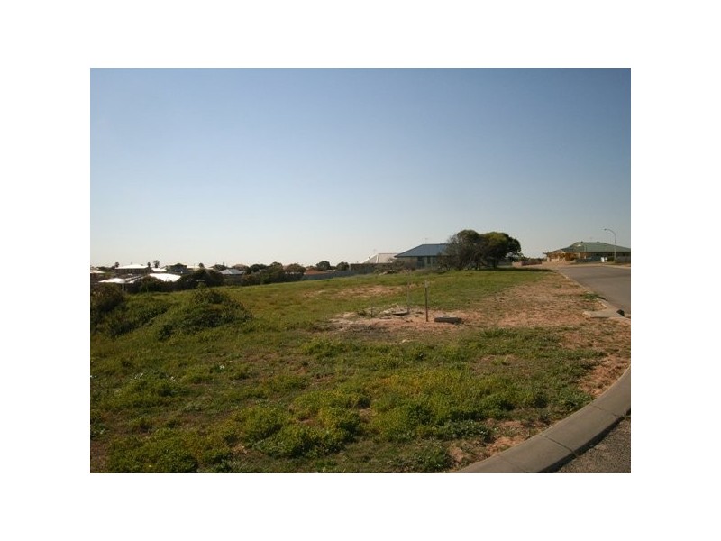 25 Searipple Avenue, Port Denison WA 6525