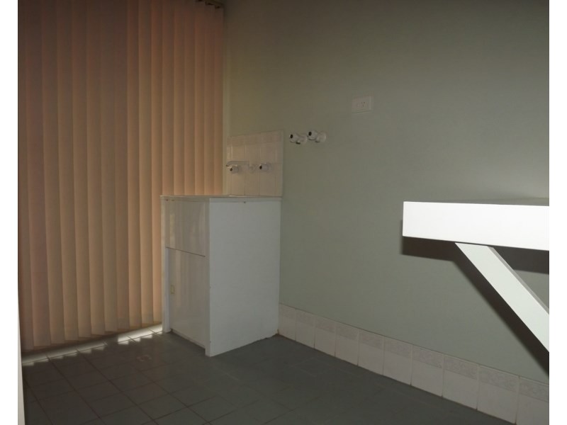 14 Massingham Place, Dongara WA 6525