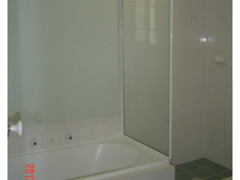 14 Massingham Place, Dongara WA 6525