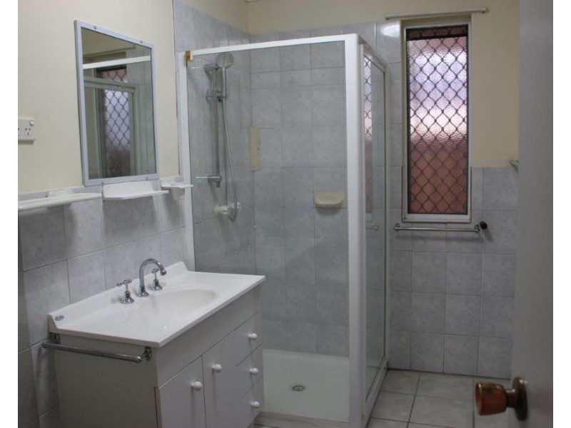 1 Irwin Crescent, Dongara WA 6525