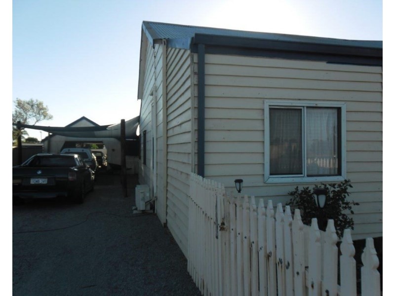 3 Niven Crescent, Carnamah WA 6517