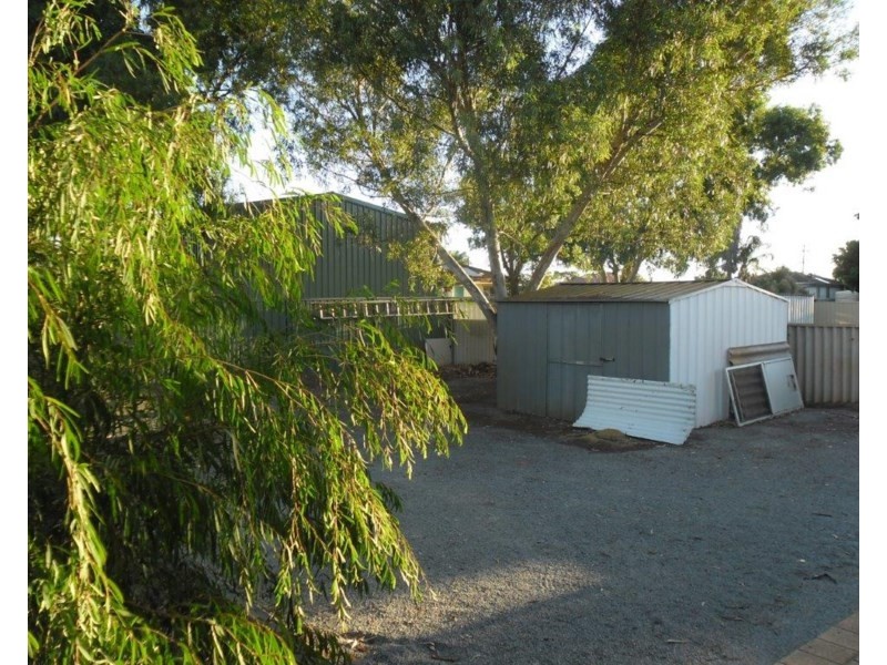 2 Nairn Street, Carnamah WA 6517