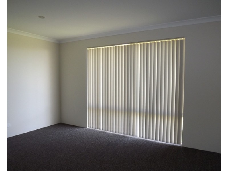 11 Turton Heights, Dongara WA 6525