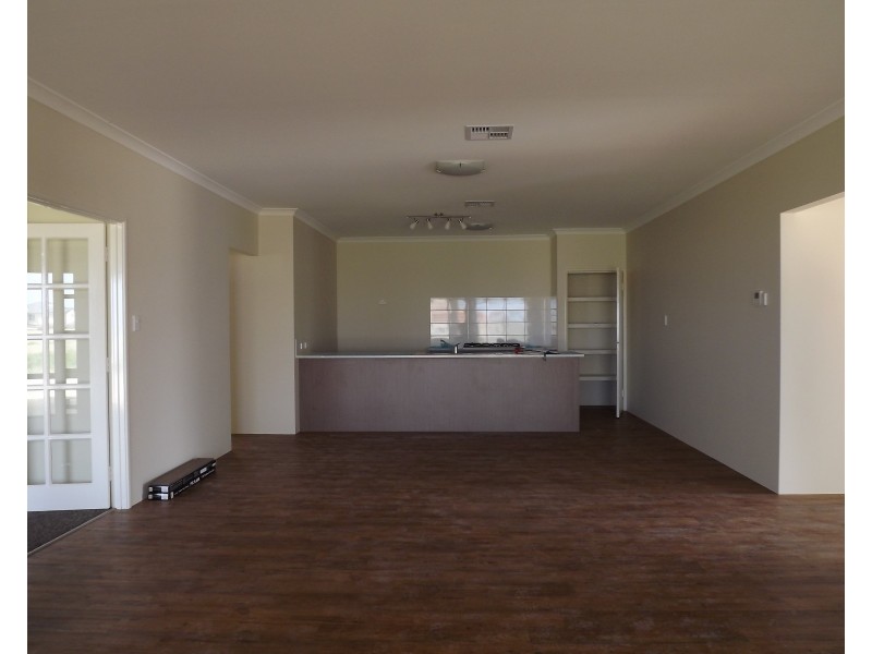 11 Turton Heights, Dongara WA 6525