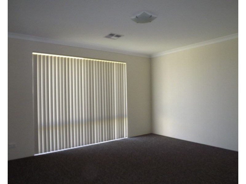 11 Turton Heights, Dongara WA 6525