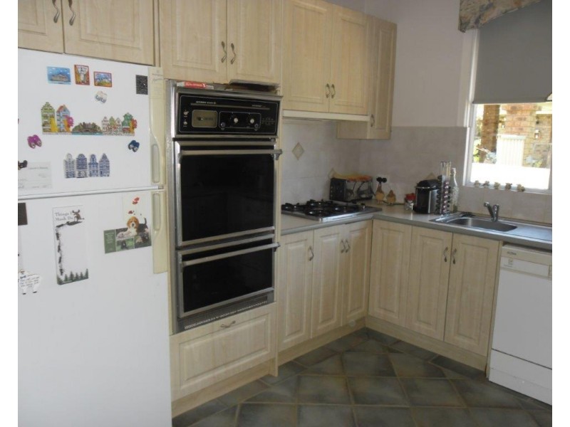 4 Robertson Street, Carnamah WA 6517