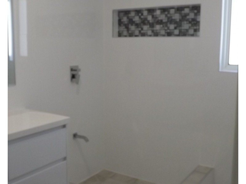 18 Gillam Drive, Dongara WA 6525