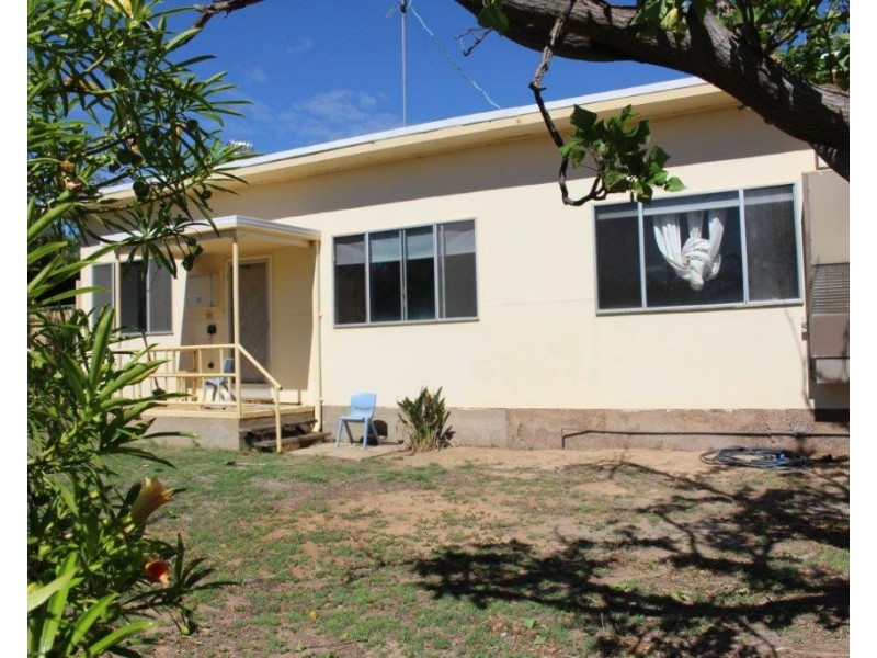 33 Shenton Street, Mingenew WA 6522