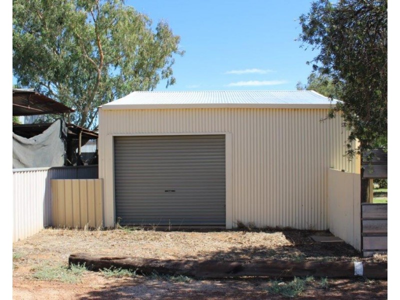 33 Shenton Street, Mingenew WA 6522