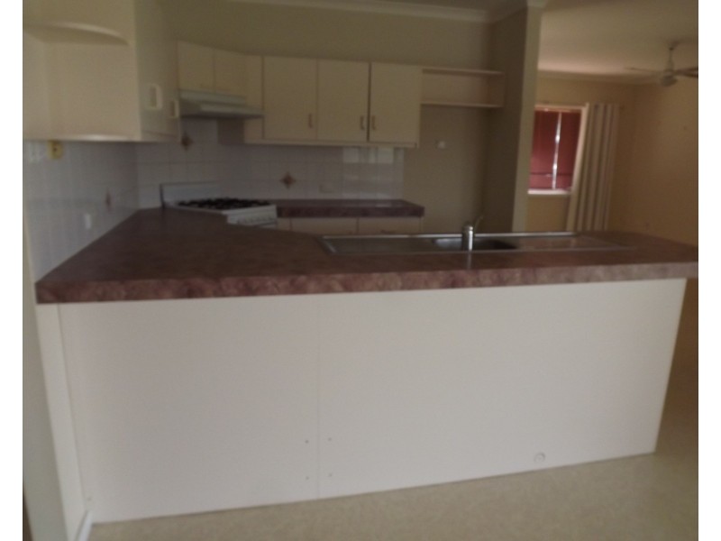 10 Searipple Avenue, Port Denison WA 6525