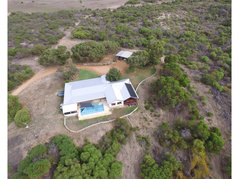 49 Francisco Road, Dongara WA 6525