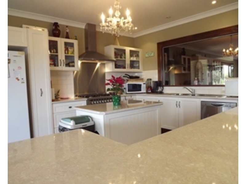 49 Francisco Road, Dongara WA 6525