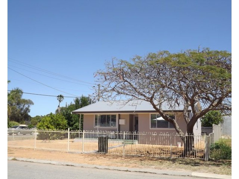 13 HEPBURN Street, Dongara WA 6525