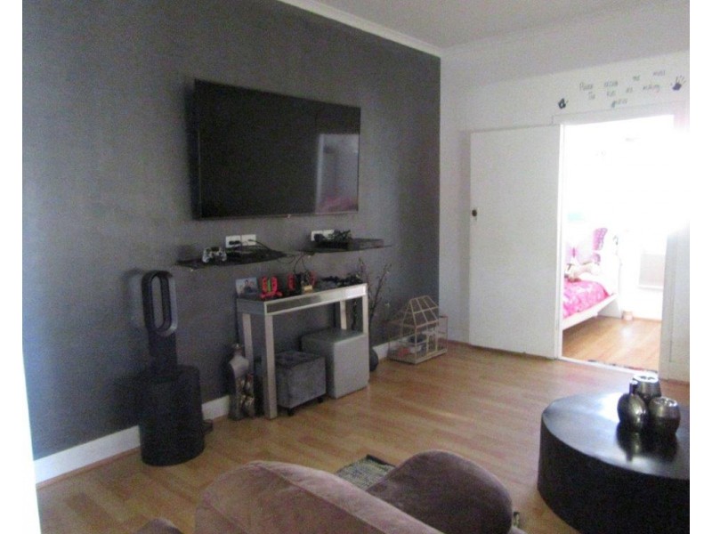 11 Robertson Street, Carnamah WA 6517