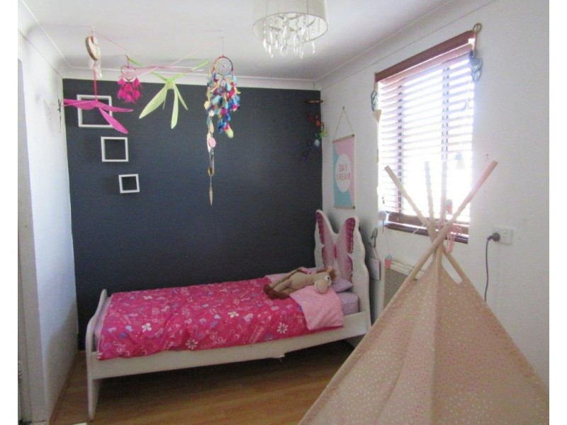 11 Robertson Street, Carnamah WA 6517