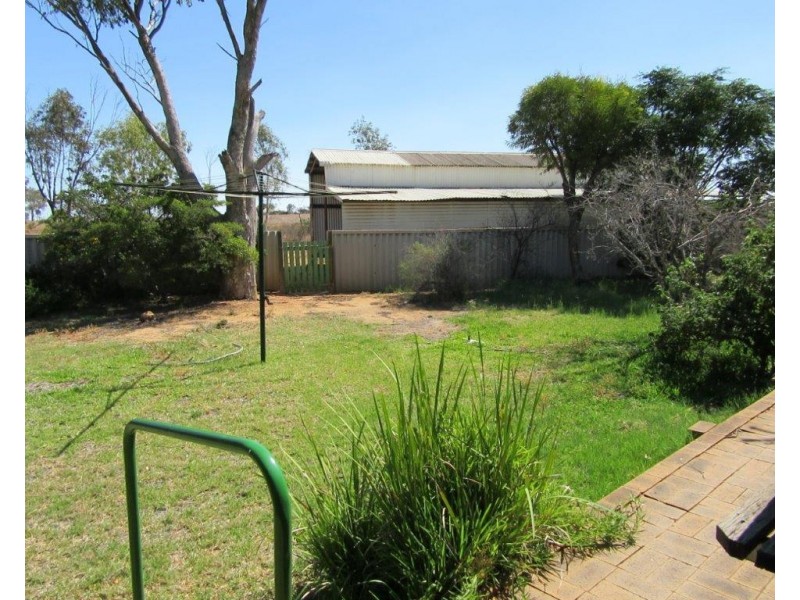 19 Parker Street, Carnamah WA 6517