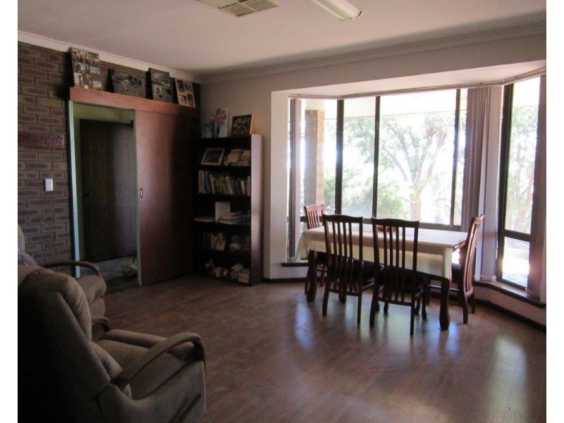 19 Parker Street, Carnamah WA 6517