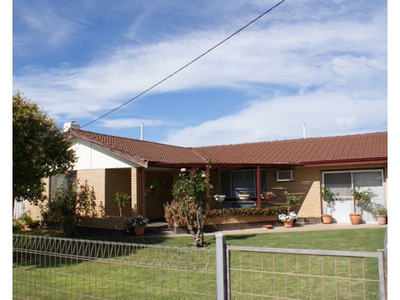 8 Hunts Road, Dongara WA 6525